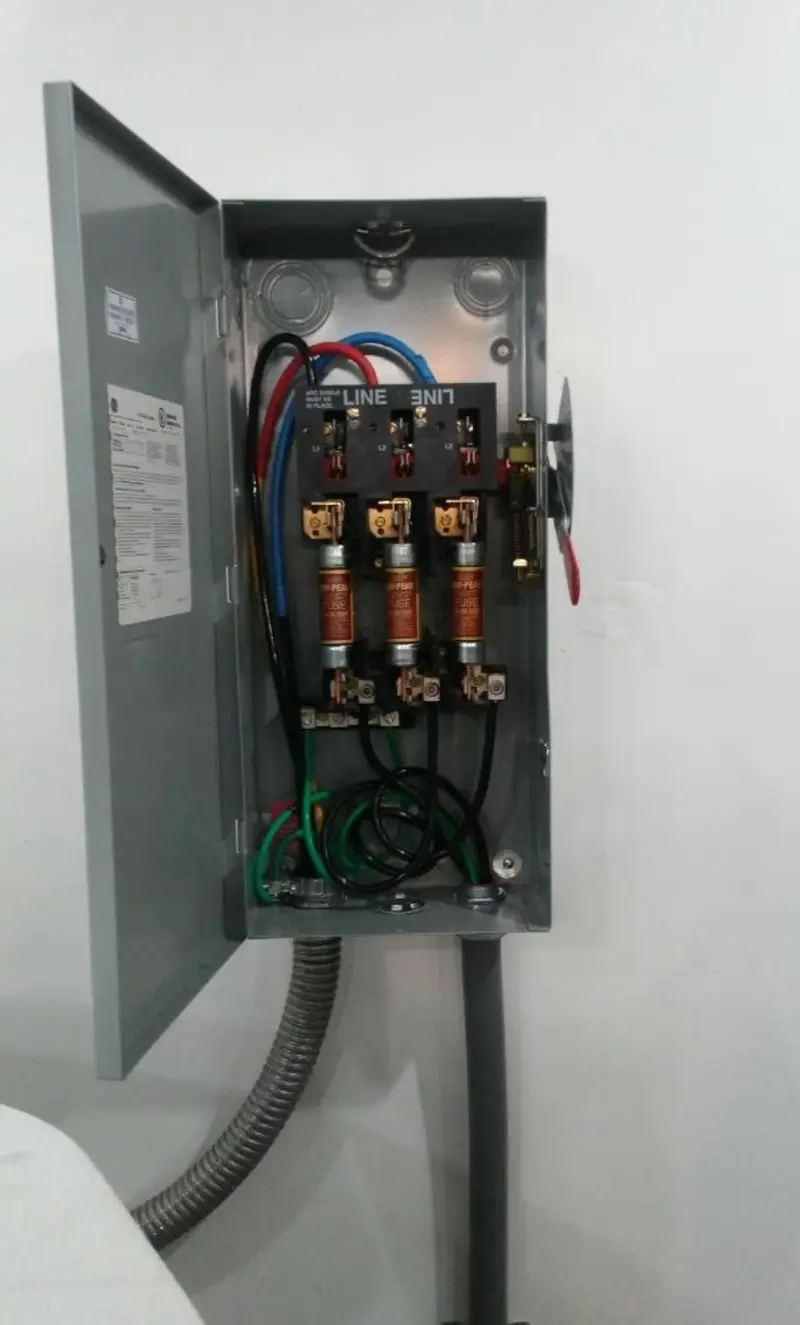 Three-phase disconnect switch installed for Electrical Wiring & Rewiring in Wellford